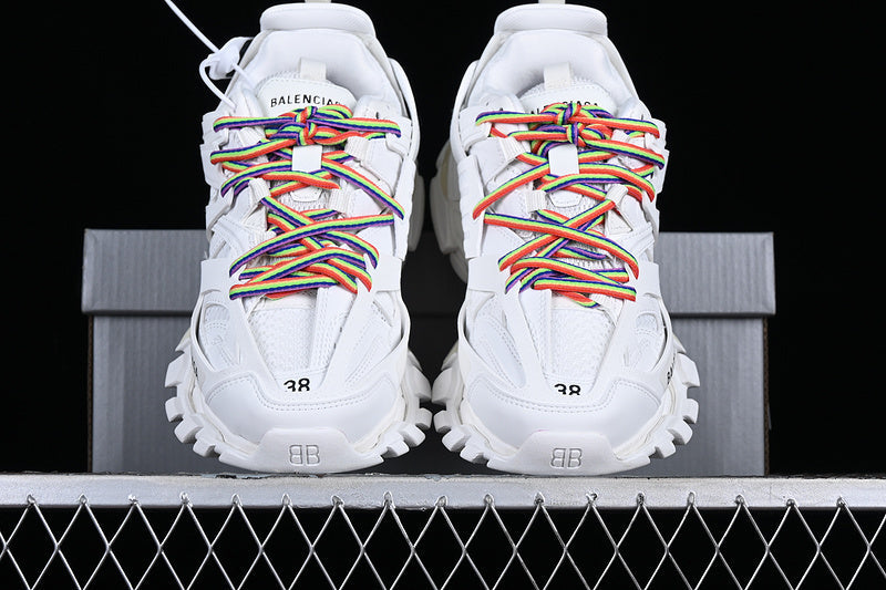 BALENCIAGA