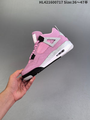 AIR JORDAN 4