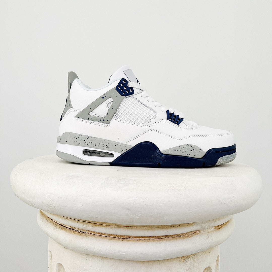 AIR JORDAN 4