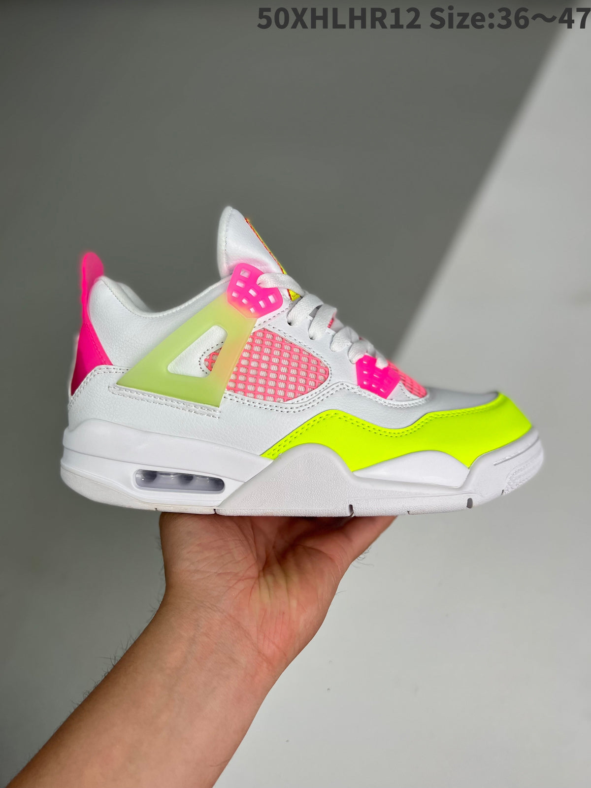 AIR JORDAN 4
