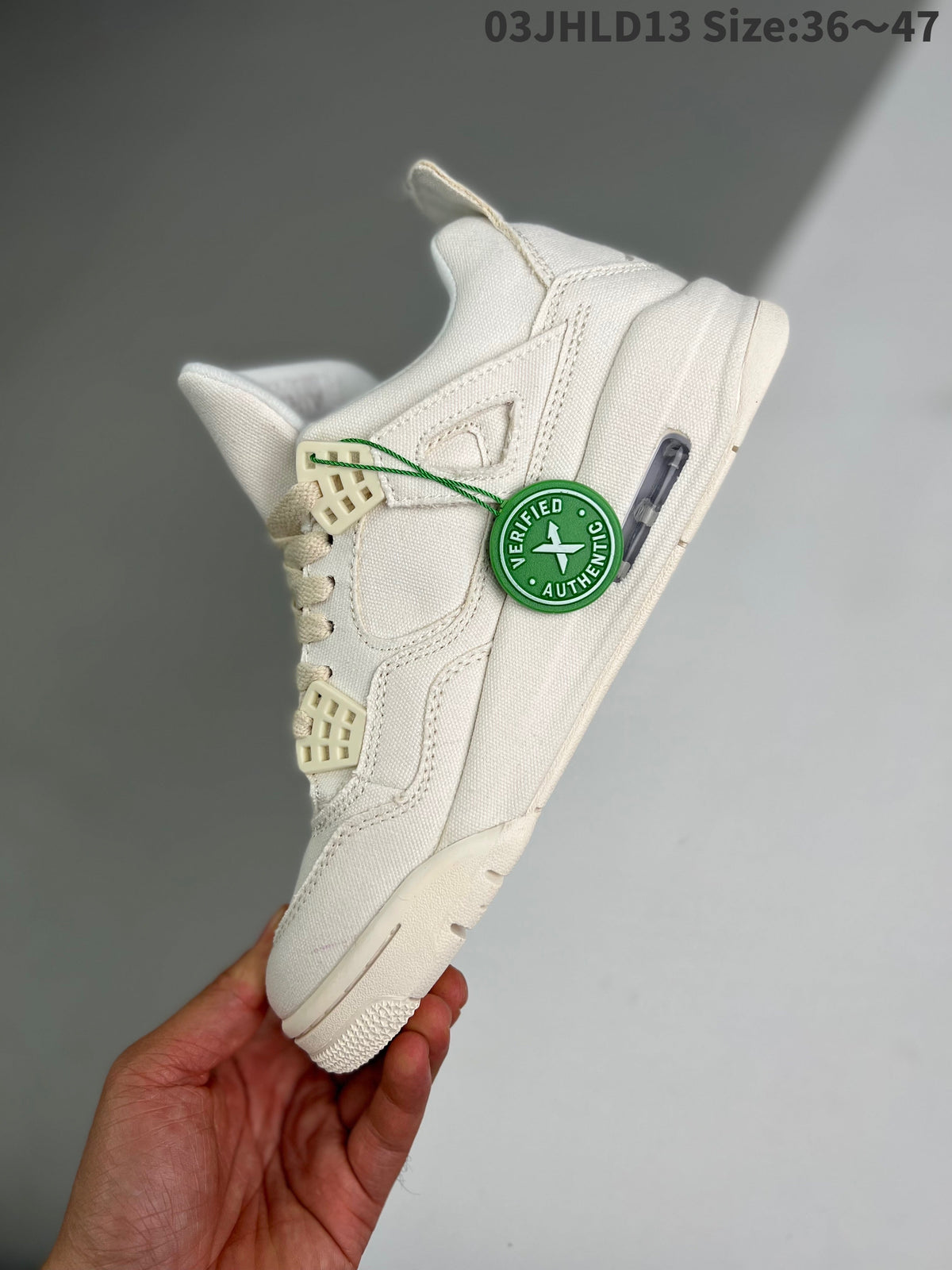 AIR JORDAN 4
