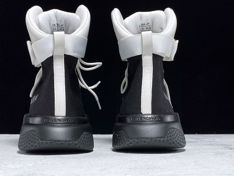 BALENCIAGA