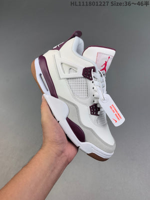 AIR JORDAN 4