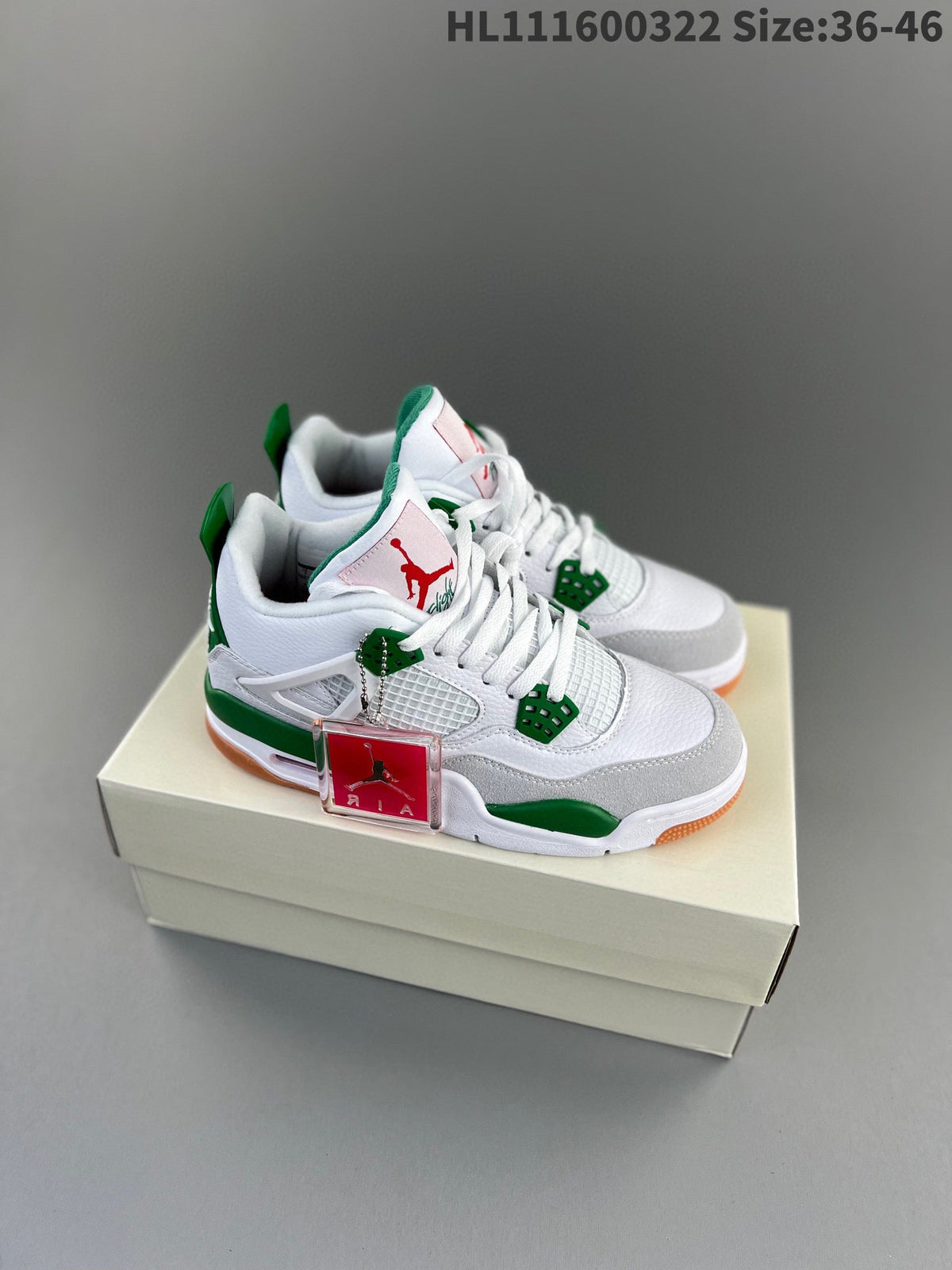 AIR JORDAN 4