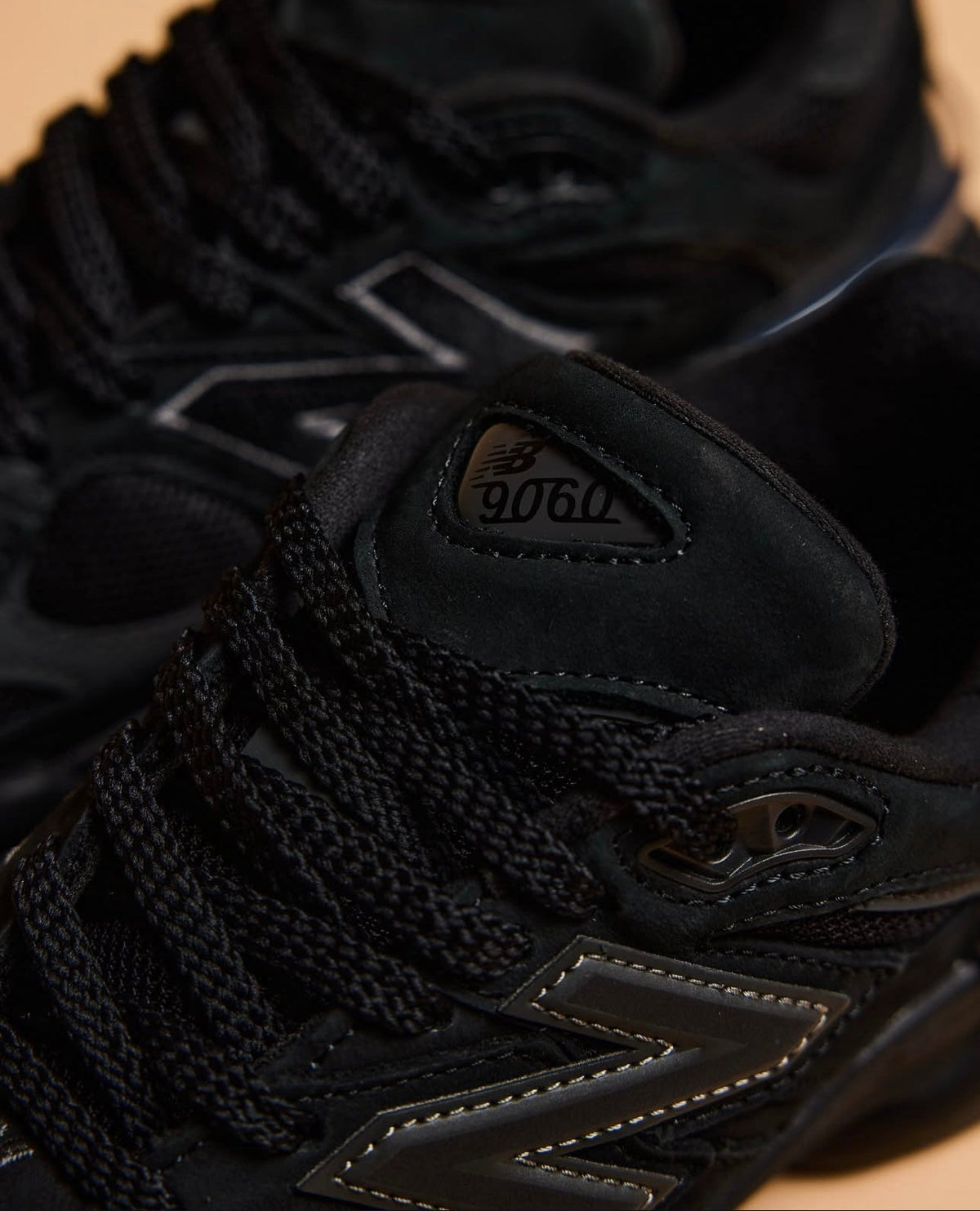 NEW BALANCE 9060