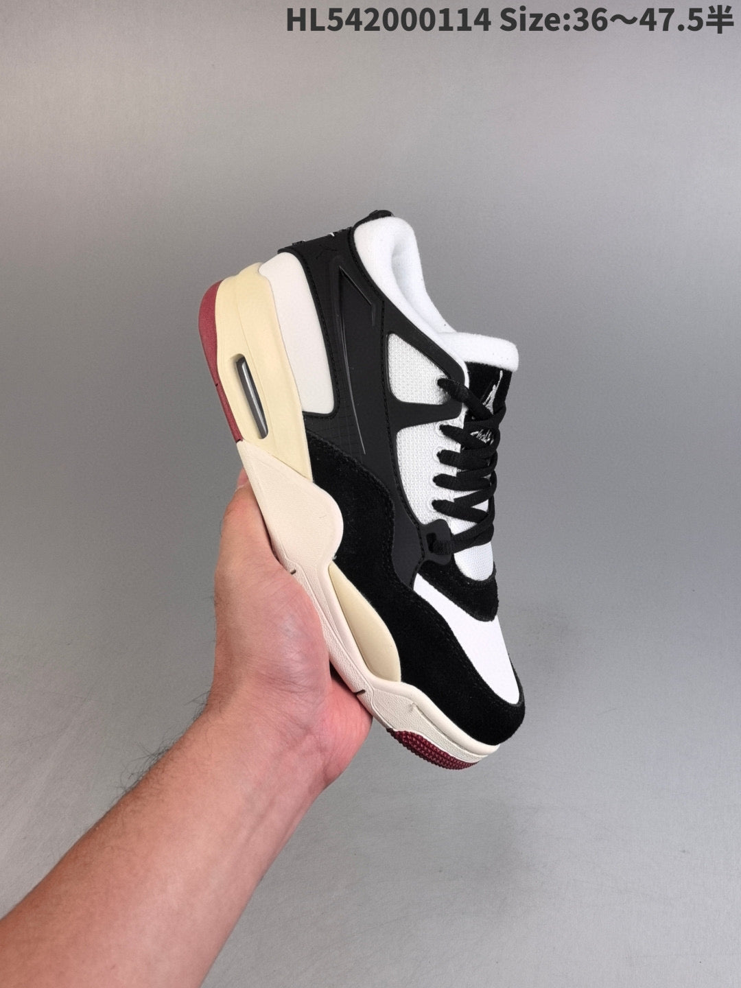 AIR JORDAN 4